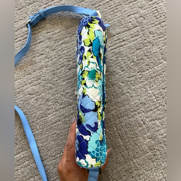 Vera Bradley Turnlock Crossbody - Blueberry Blooms - Picture 6 of 16